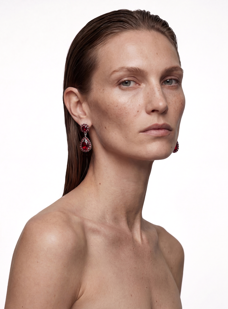 Kolczyki – Bordowy akcent