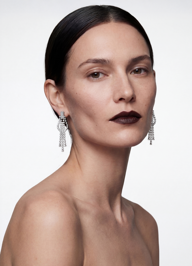 Kolczyki – Geometria w ruchu