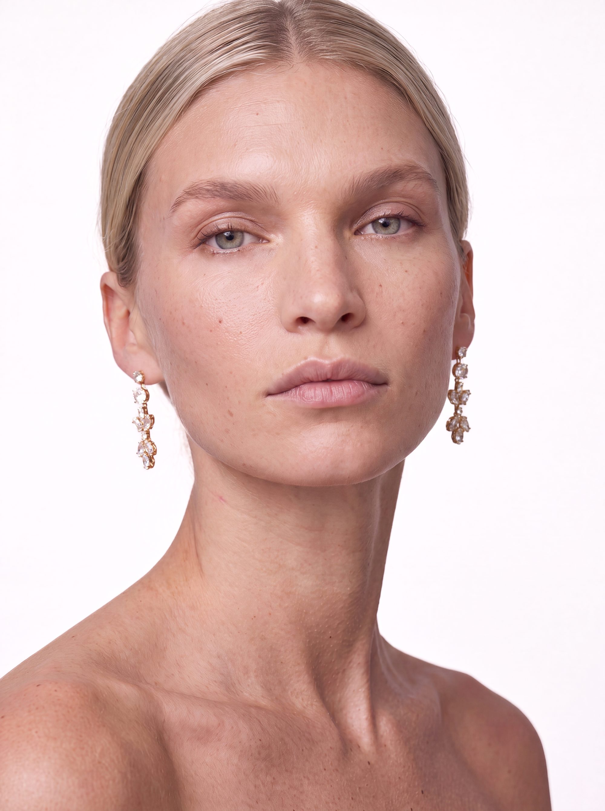 Dangle Earrings - Golden Lightness
