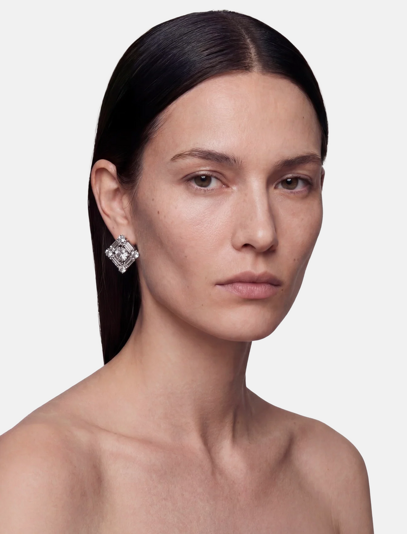 Kolczyki – Geometryczny glamour